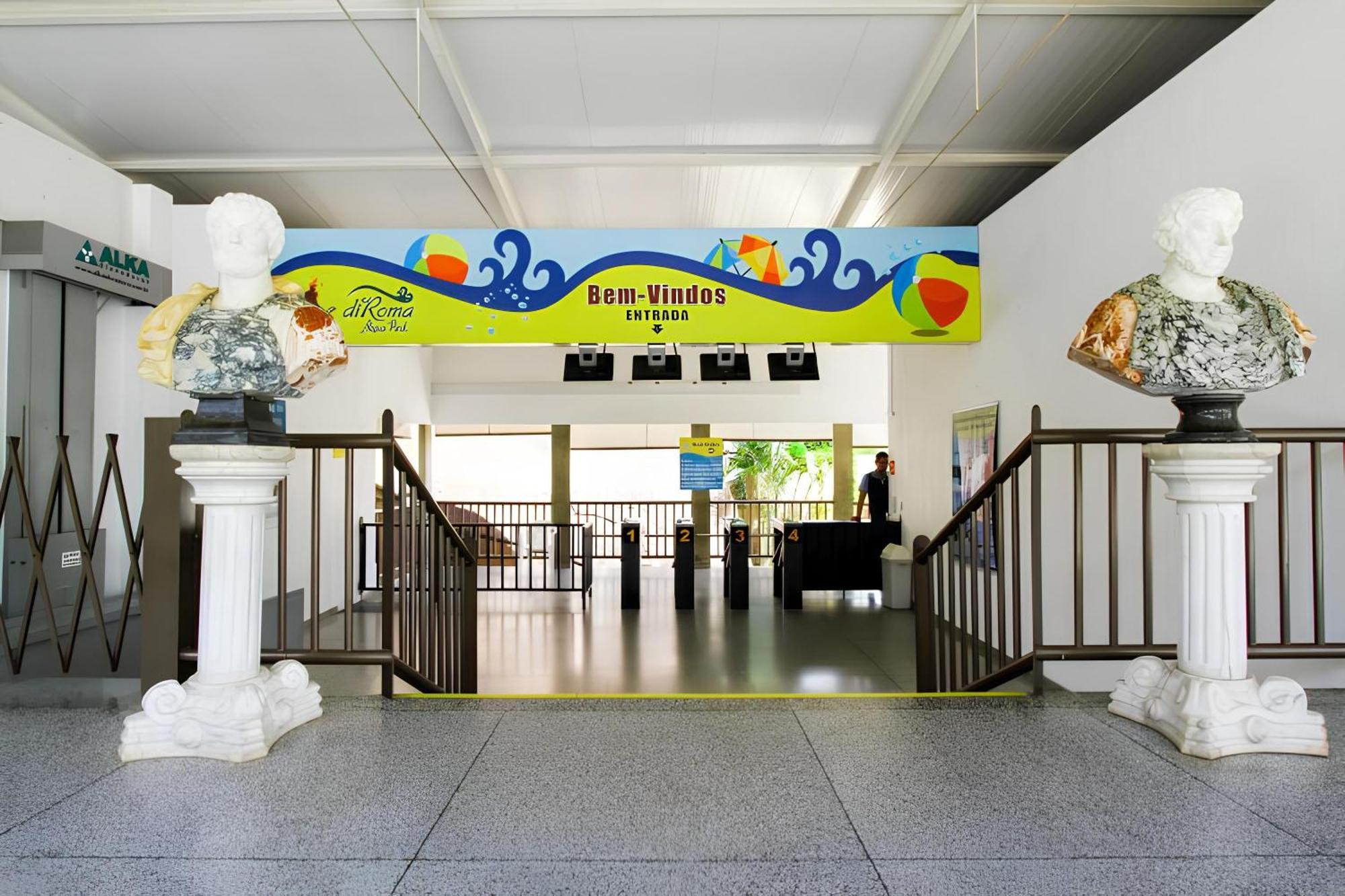 Piazza Diroma Com Acesso Ao Acqua Park Apartamento Caldas Novas Exterior foto